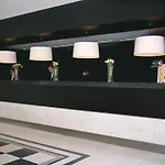 أن إتش كوليكشن باربيزون بالاس فندق