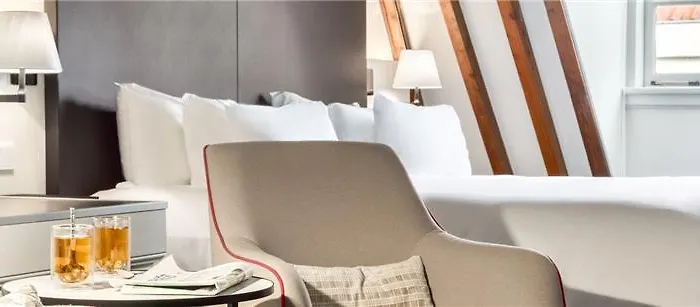 أن إتش كوليكشن باربيزون بالاس أمستردام